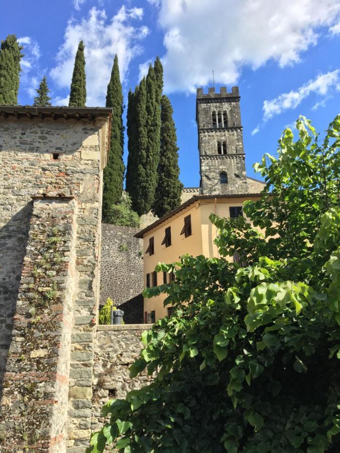 Апартаменти Barga Lucca Centro Storico Con Giardino Екстер'єр фото