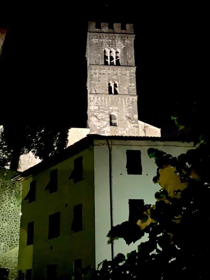 Апартаменти Barga Lucca Centro Storico Con Giardino Екстер'єр фото