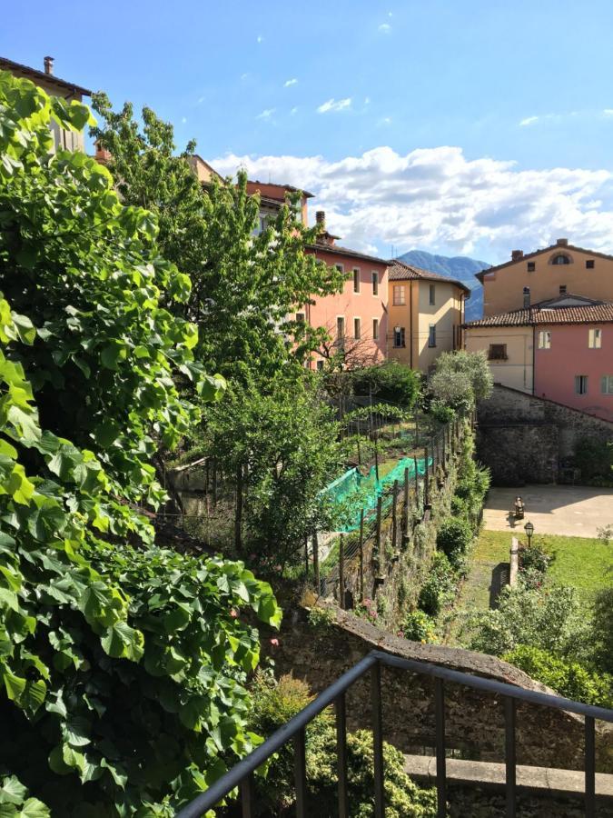 Апартаменти Barga Lucca Centro Storico Con Giardino Екстер'єр фото